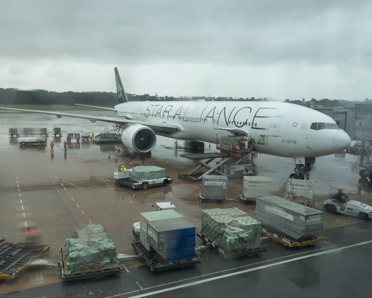 Review of EVA Air flight from Singapore to Taipei in Economy