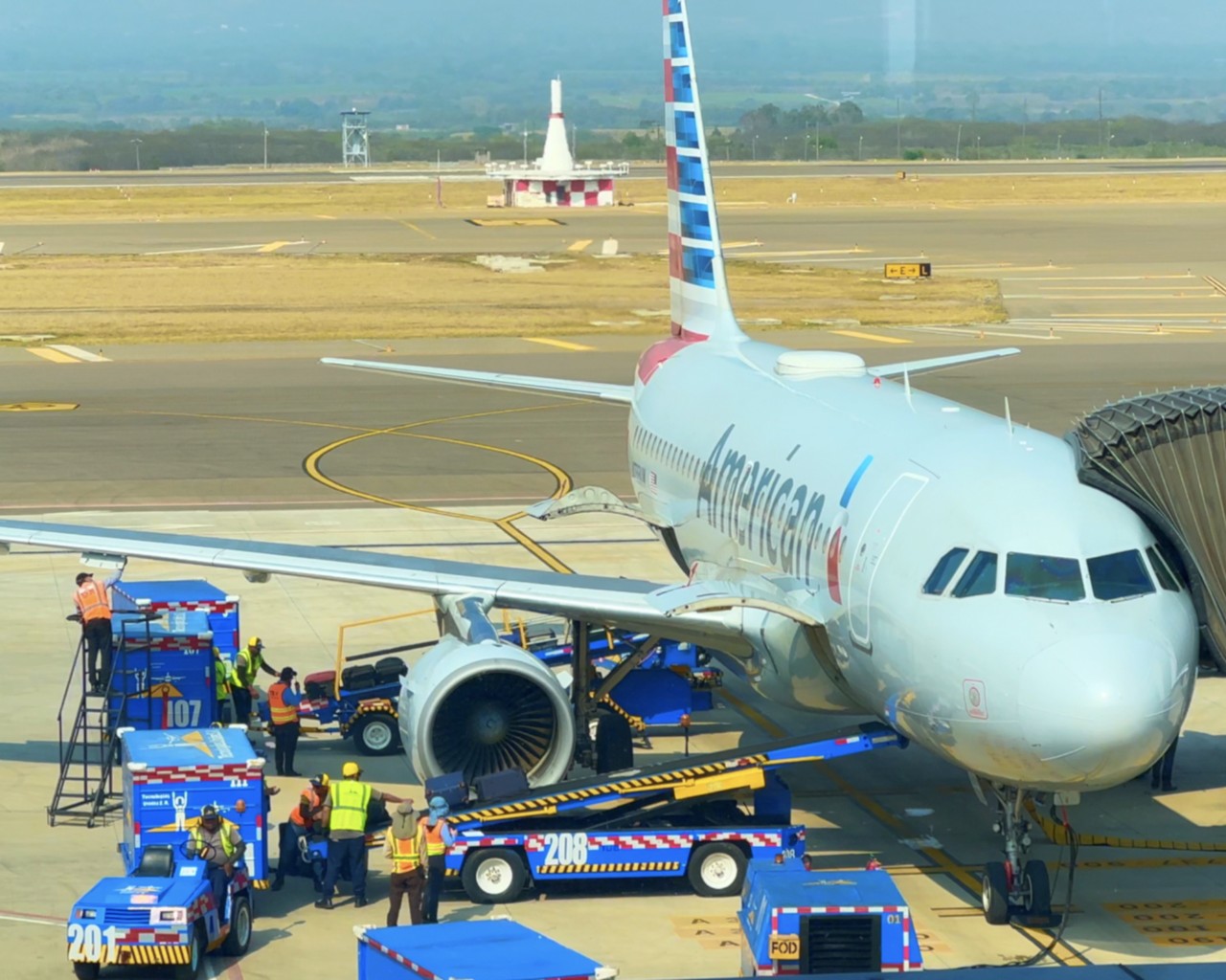 Review of American Airlines flight from Miami to Comayagua in Economy