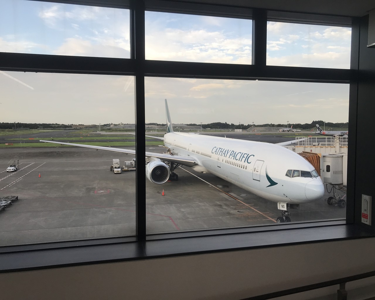 Review Of Cathay Pacific Flight From Tokyo To Hong Kong In Economy review-of-cathay-pacific-flight-from-tokyo-to-hong-kong-in-economy