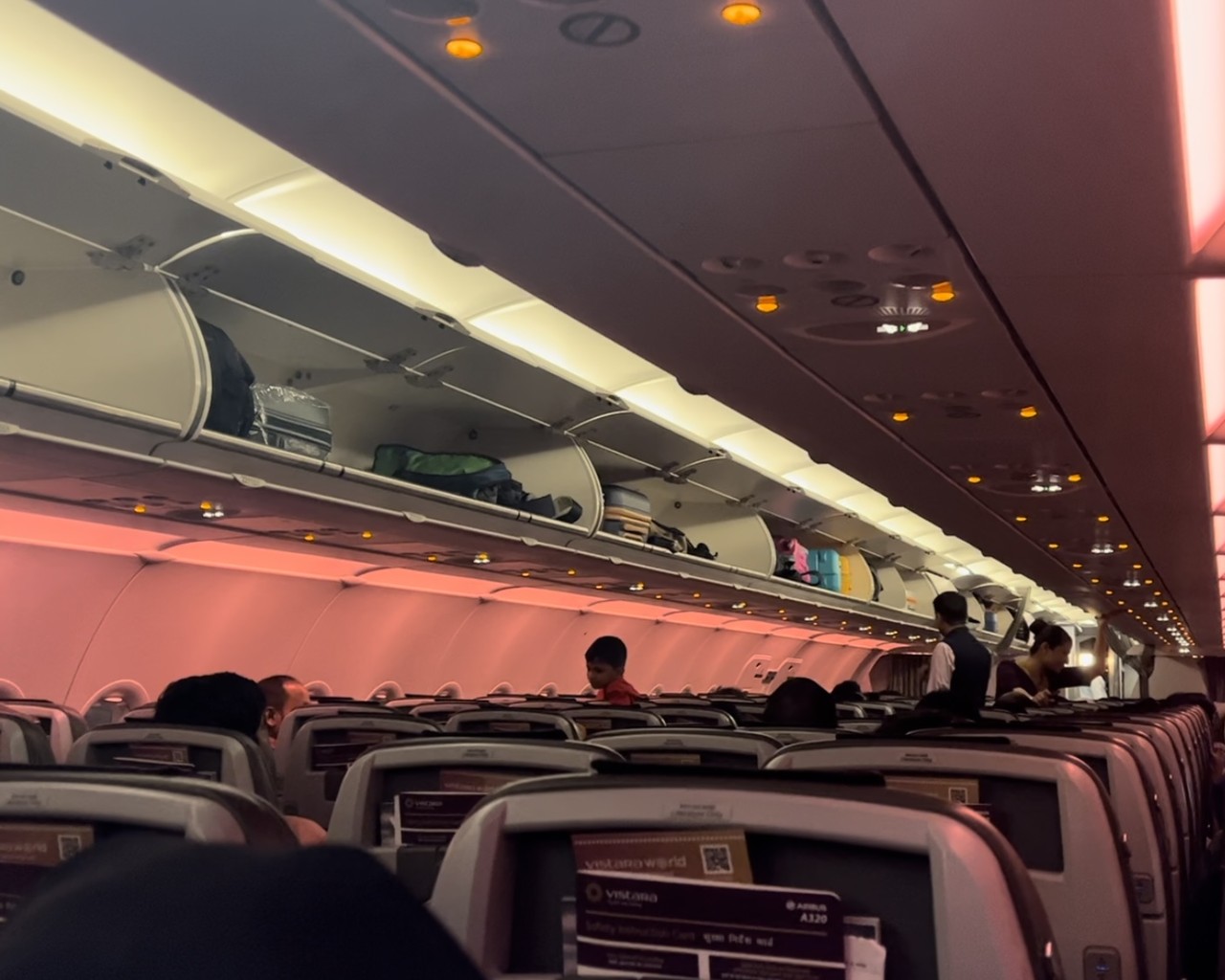 Review of Vistara flight from Mumbai to Muscat in Economy