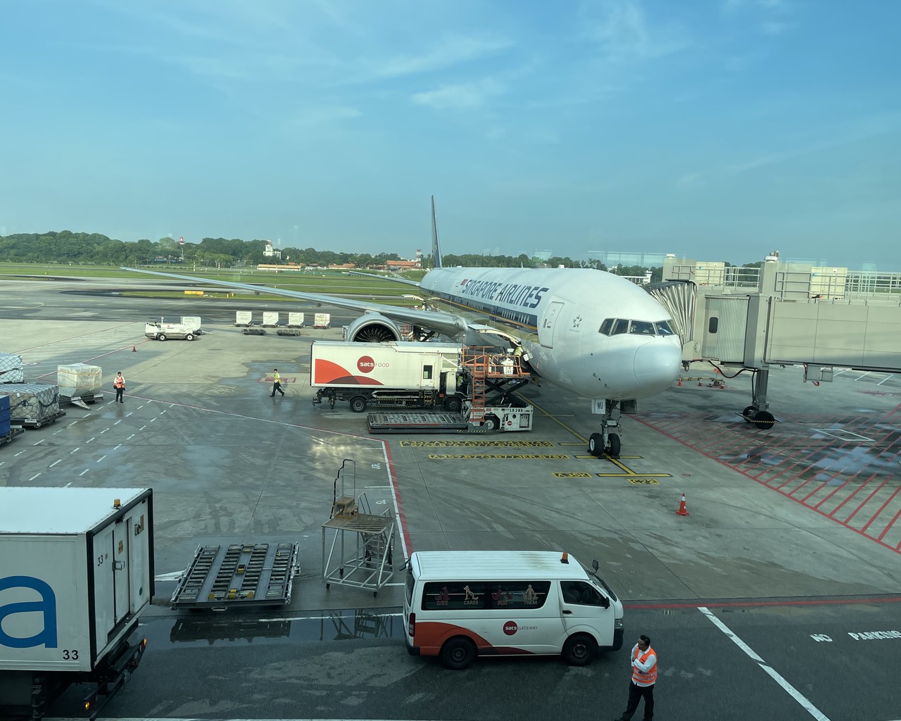 Review of Singapore Airlines flight from Singapore to Beijing in Economy