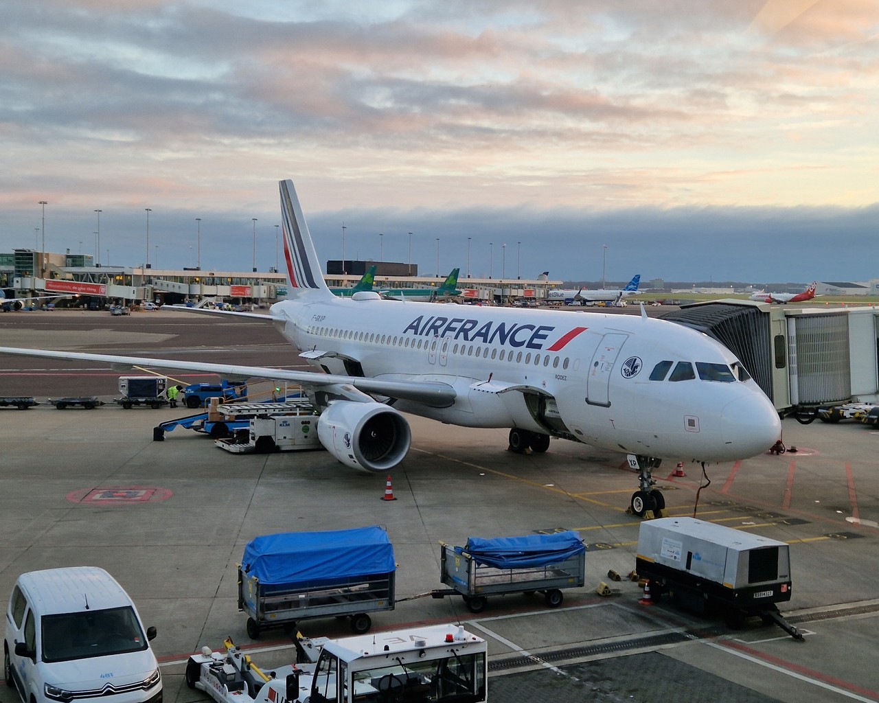 Avis du vol Air France Amsterdam → Paris en Economique — free download