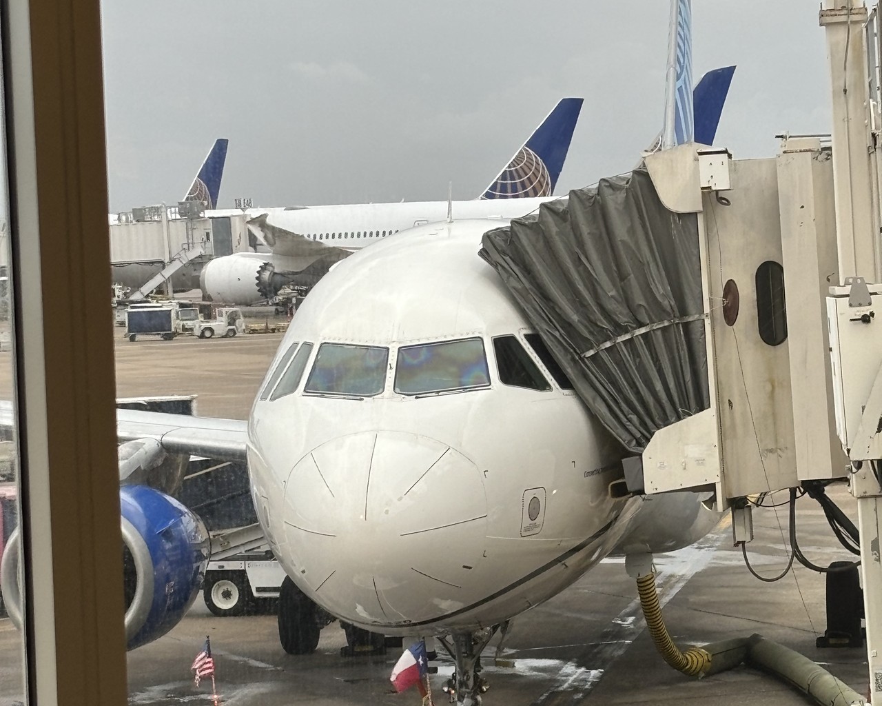 Review of United flight from Houston to Washington in Domestic First