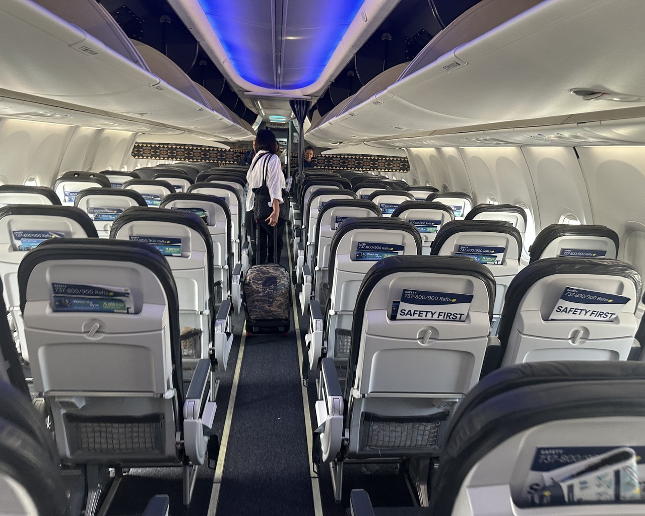 Review of Alaska Airlines flight from Los Angeles to Liberia in Economy