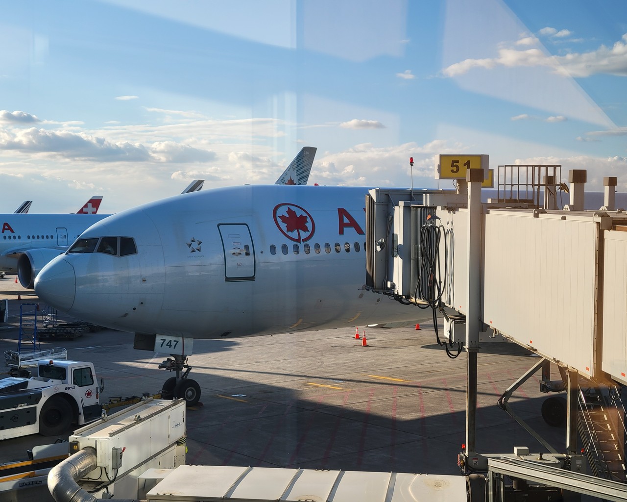 Review Of Air Canada Flight From Montreal To Vancouver In Economy