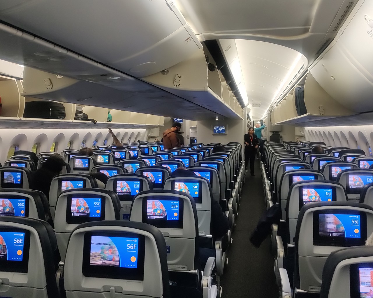 Review of United flight from Newark to New Delhi in Economy