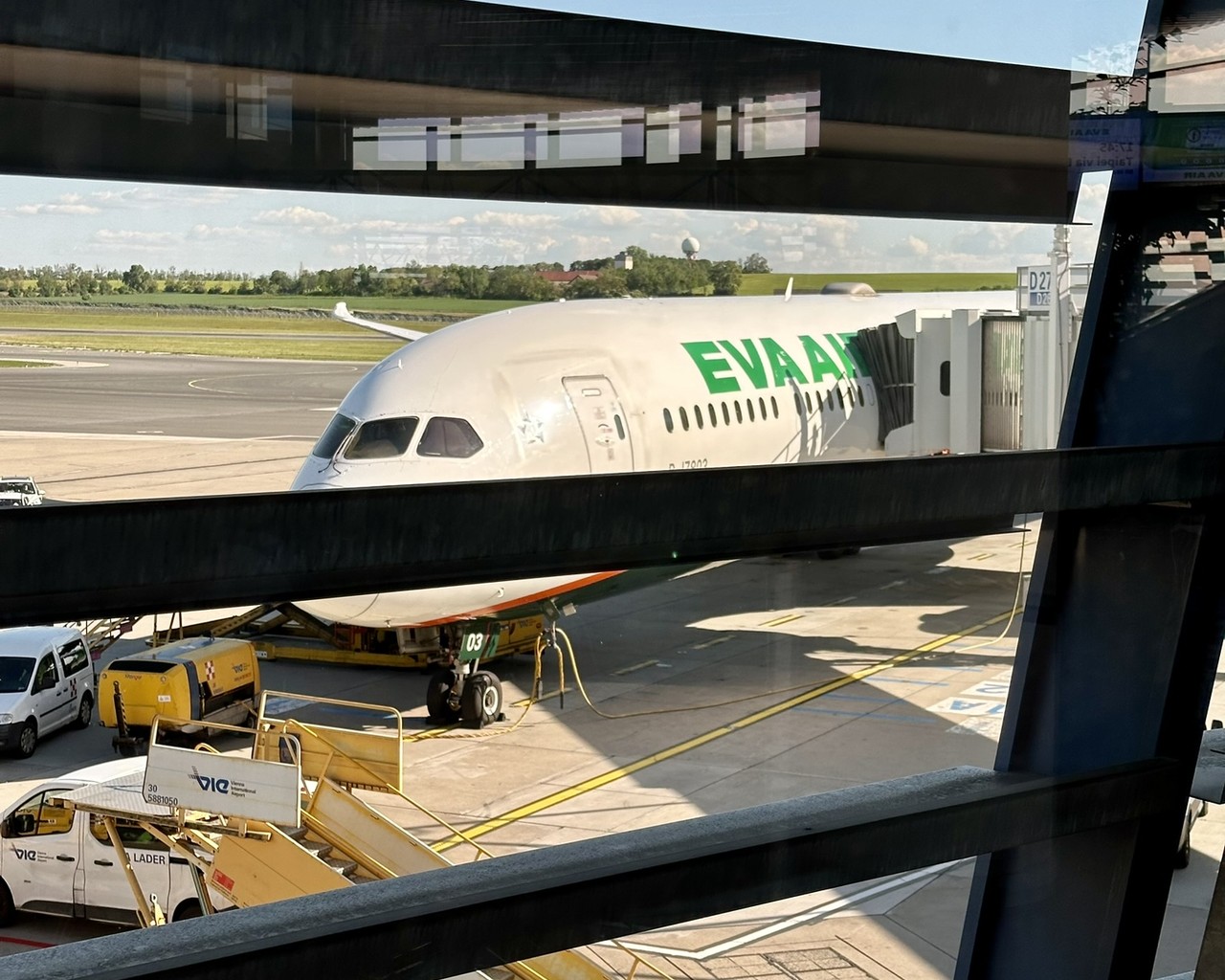 eva air inflatable foot rest