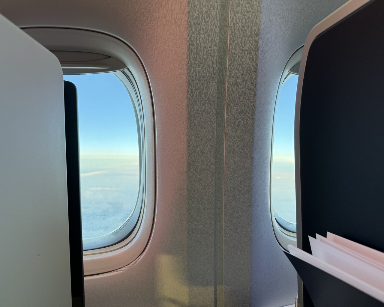 Review of Air France flight from St Denis to Paris in Business