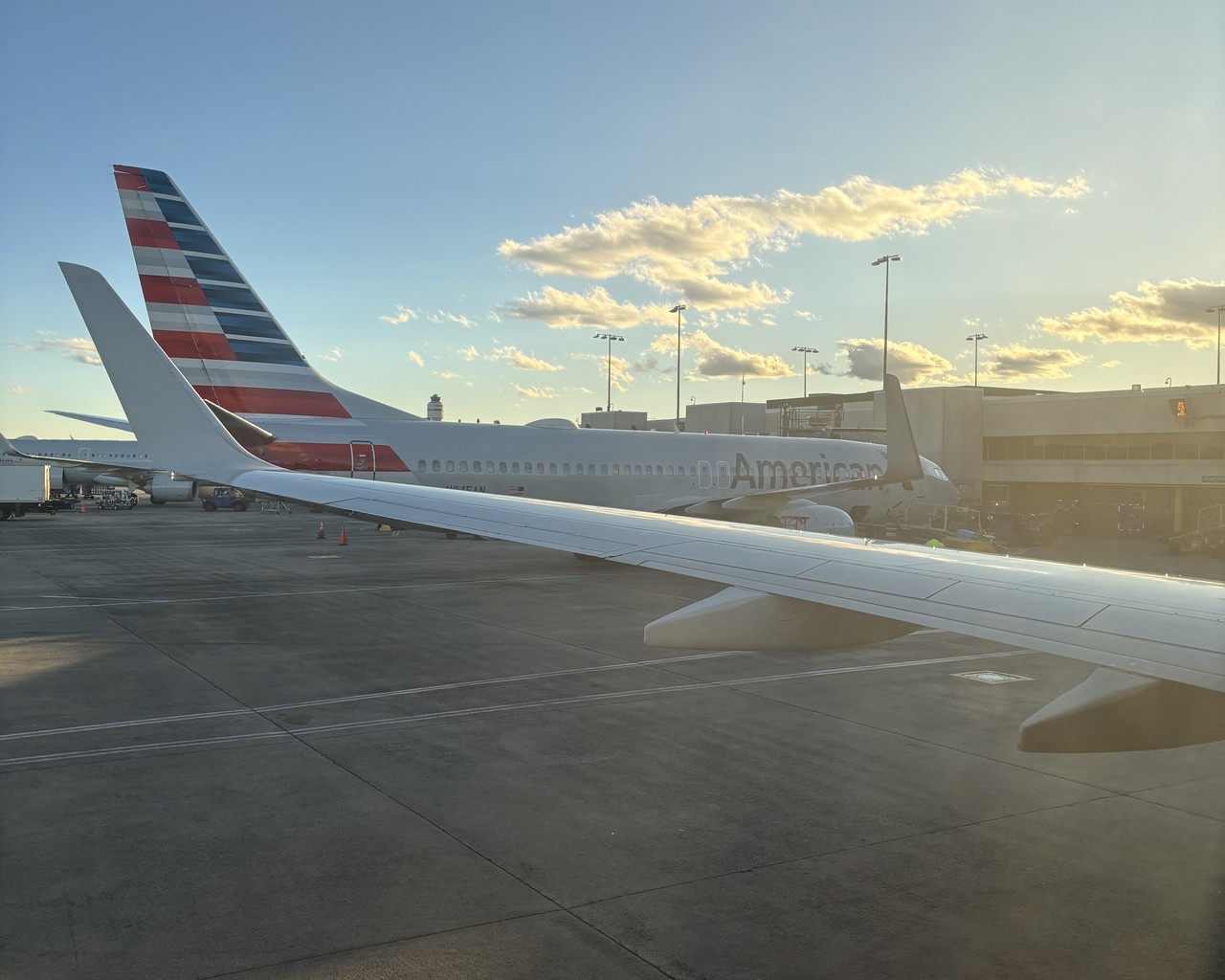 Review of American Airlines flight from Charlotte to Washington in Economy