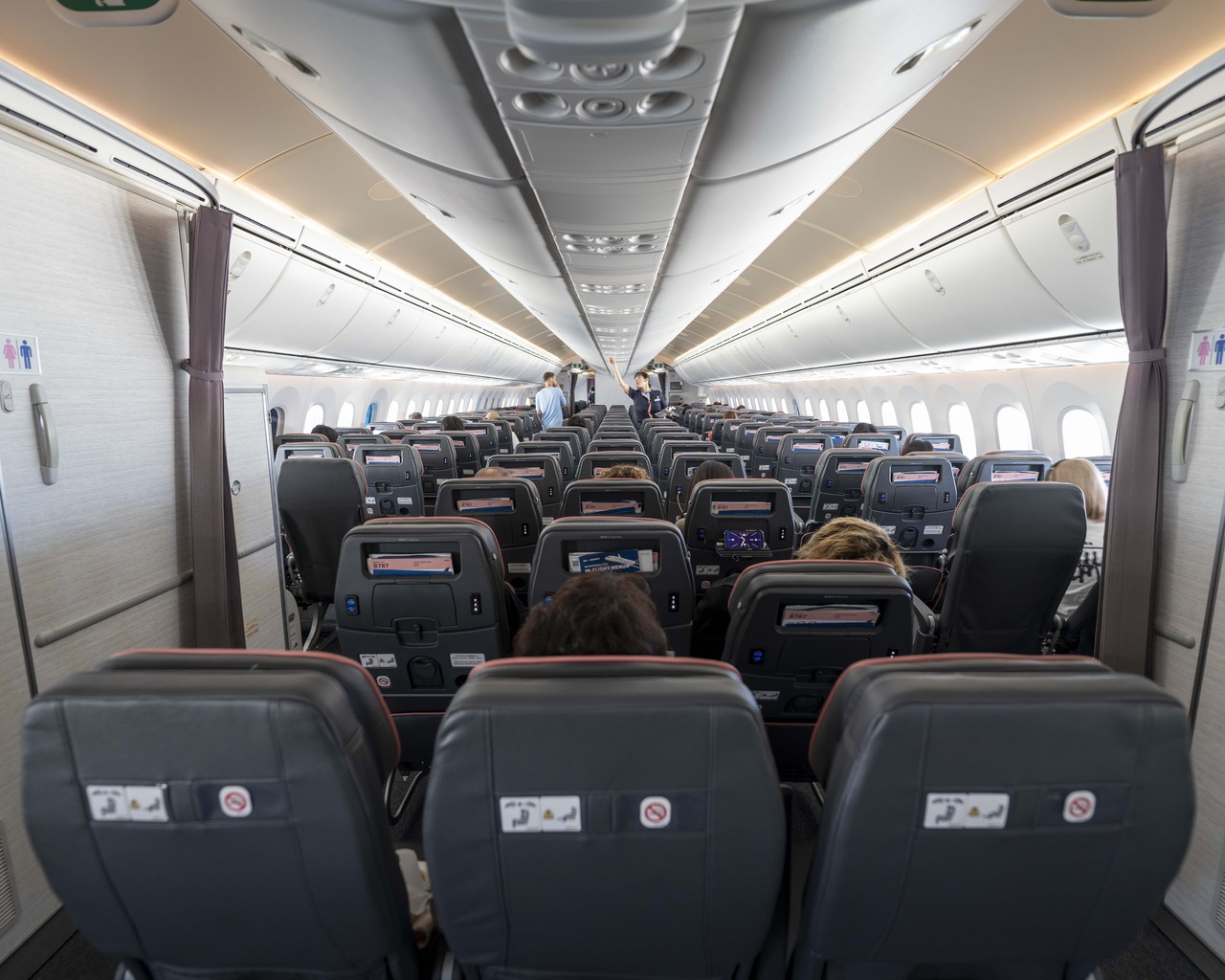 Review of Air Japan flight from Tokyo to Seoul in Economy