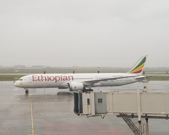 73762