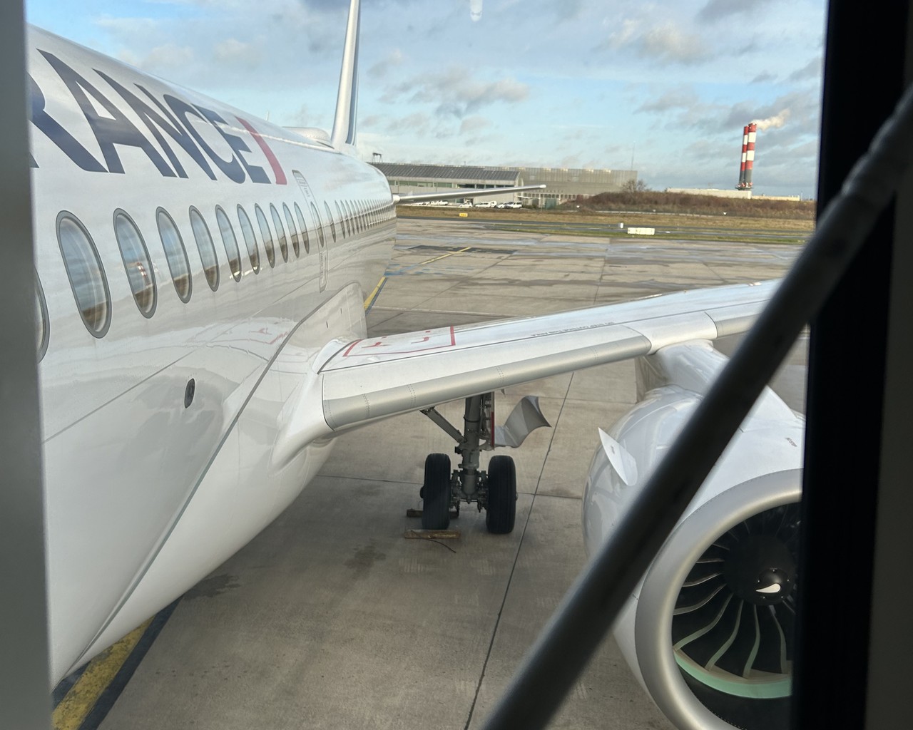 Review of Air France flight from Paris to Geneva in Economy