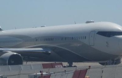 7572
