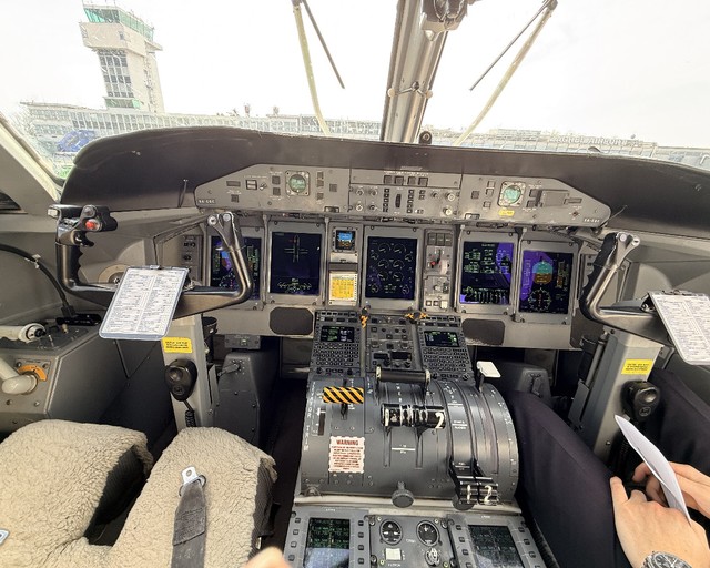 77758